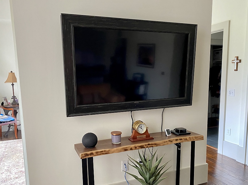 Emerson tv frame by FlatScreen Framing